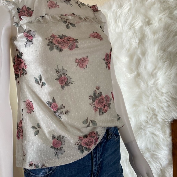 Lace high neck - Picture 3 of 4